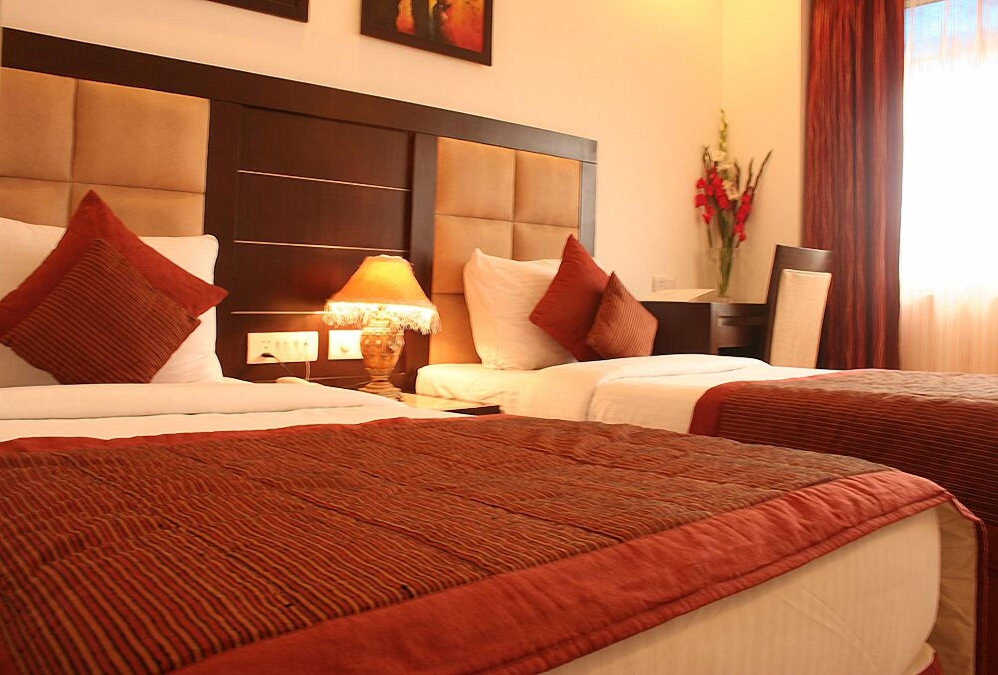 Hotel Livasa Inn Near BLK Hospital Delhi  Exterior foto